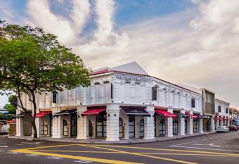 Macalister Hotel by PHC allows 18 year olds to book a room