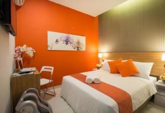 Sovotel @ Kelana Jaya 73 allows 18 year olds to book a room