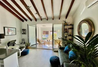 La Casa Mia i Villajoyosa allows 18 year olds to book a room