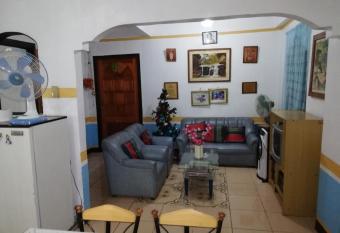 Arlleane Sidney s Relaxation Home Big Family Blue Room has Balcony rooms