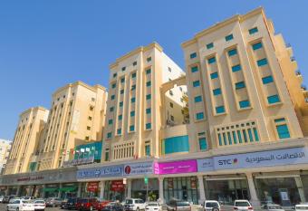 Reef Global Hotel has Balcony rooms