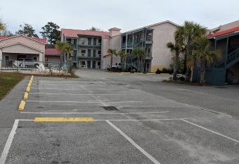 Road Side Inn has Smoking/Balcony rooms