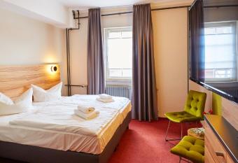 HarzHotel G  ntersberge allows 18 year olds to book a room