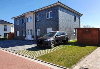 Appartement  allows 18 year olds to book a room