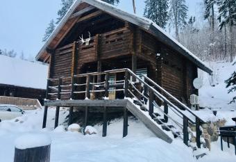 K  lmam  e puhkemaja allows 18 year olds to book a room