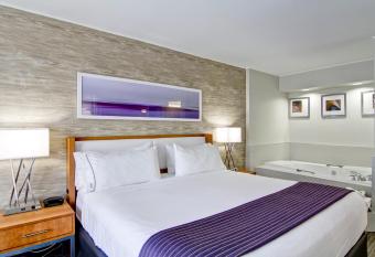 Holiday Inn Express Kamloops By IHG allows 18 year olds to book a room