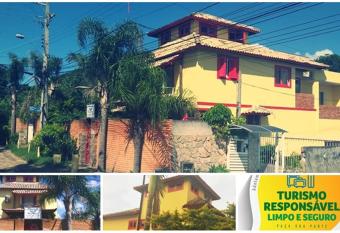 Pousada TonaPraia allows 18 year olds to book a room