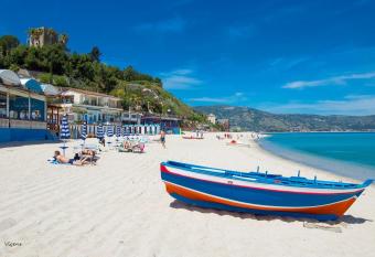 Il Nocchiero City Hotel has Balcony rooms