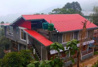 Vamoose Cosynook Homestay has Balcony rooms