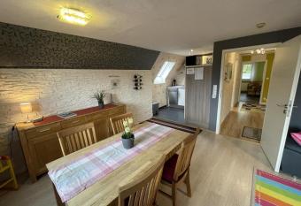 Fewo Kuhnert allows 18 year olds to book a room