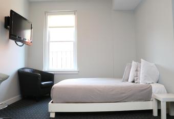 Cozy Newbury Street Studio, #5 allows 18 year olds to book a room