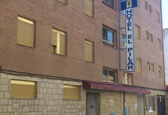 Hostal Juanito allows 18 year olds to book a room