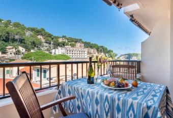 Delta 3 has Balcony rooms