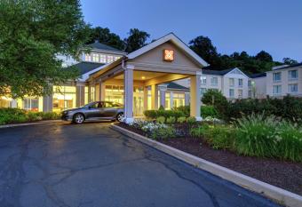 Hilton Garden Inn Norwalk has Balcony rooms