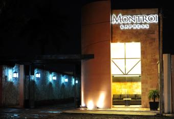 Hotel Montroi Express has Balcony rooms