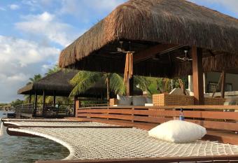 Casa praia Porto de Galinhas Toquinho allows 18 year olds to book a room