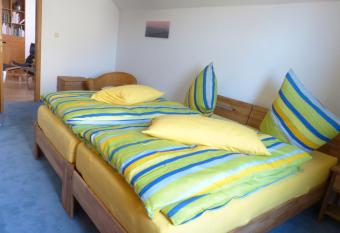 Ferienwohnung am Weyer allows 18 year olds to book a room