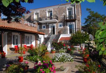 Molyvos Queen Apartments has Balcony rooms