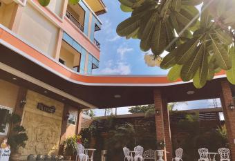 SK Resort Pattaya has Balcony rooms