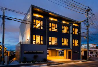 D-style RYCOM allows 18 year olds to book a room