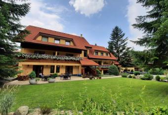 Apartm  ny PACIFIC has Balcony rooms