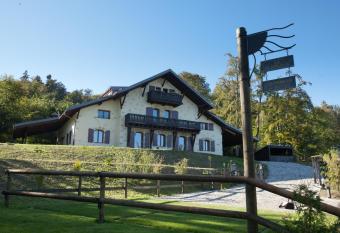 BnB La Clemonie allows 18 year olds to book a room