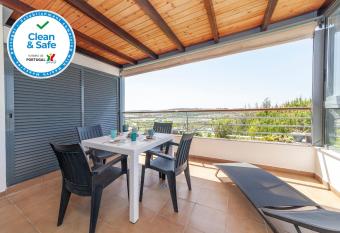 A21 - 1 Bed Apartment in MarinaPark has Balcony rooms