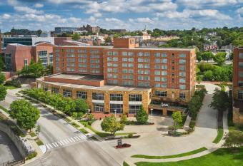 Graduate by Hilton Cincinnati allows 18 year olds to book a room