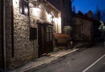 Kazani House Lofou has Balcony rooms