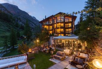 Suitenhotel Zurbriggen has Balcony rooms