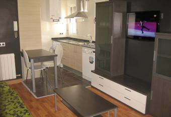 C  lfred Iglesia Santa Teresita has Balcony rooms