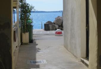 Apartments Jago has Balcony rooms