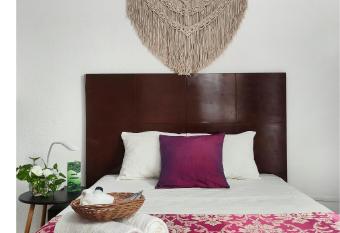 Casa el Limonero allows 18 year olds to book a room