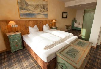 DIE POST Landgasthof Aufkirchen has Balcony rooms