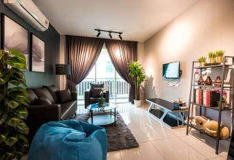 Homybed Daya Homestay has Balcony rooms