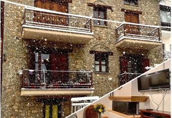 Konaki Tselepi allows 18 year olds to book a room