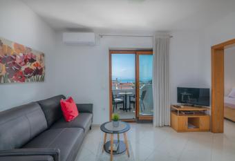 Apartments Kvarner has Balcony rooms