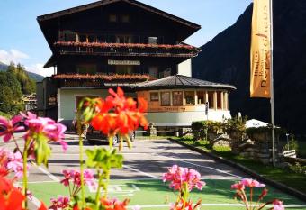 Hotel Rupertihaus has Balcony rooms