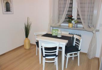 Dom Warszawa/Legionowo allows 18 year olds to book a room