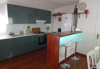 Apartamento entero  has Balcony rooms