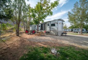 Destination RV IV Fully Setup OK44 allows 18 year olds to book a room