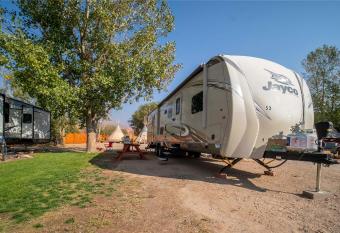 Outdoor Glamping Jayco RV OK35 allows 18 year olds to book a room