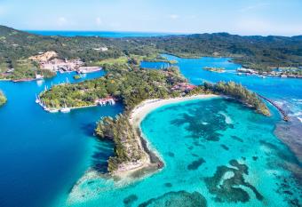 Fantasy Island Beach Resort and Marina - All Inclusive allows 18 year olds to book a room