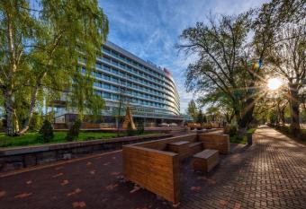 Almaty Hotel allows 18 year olds to book a room