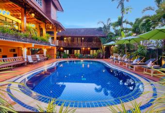 Chandara Boutique Hotel has Balcony rooms