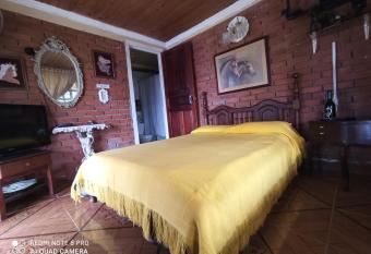 Villa Monica has Balcony rooms