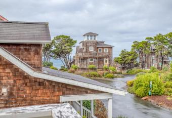Bella Bear has Balcony rooms