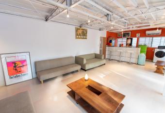                                                                       &bbq       has Balcony rooms