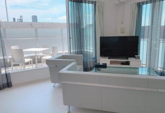 PG Kuromon has Balcony rooms