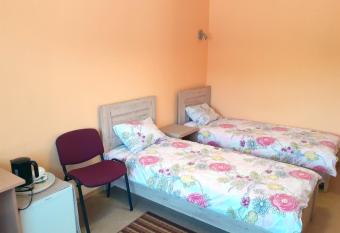 Kambari   nuoma - Neveronys SAURIDA allows 18 year olds to book a room